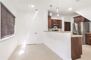 10219 SW 18th Ct, Miramar, FL 33025 - Photo 7
