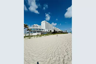 5445 Collins Ave #1520, Miami Beach, FL 33140 - Photo 43