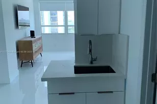 5445 Collins Ave, Miami Beach, FL 33140 - Photo 13