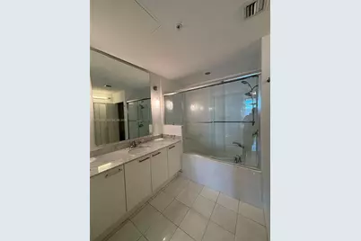 2001 Meridian Ave #309, Miami Beach, FL 33139 - Photo 29