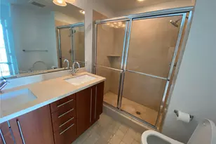 79 SW 12th St, Miami, FL 33130 - Photo 5