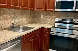 484 NW 165th St Rd, Miami, FL 33169 - Photo 3