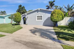 217 SE 5th St, Dania Beach, FL 33004 - Photo 25