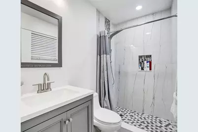 217 SE 5th St, Dania Beach, FL 33004 - Photo 13