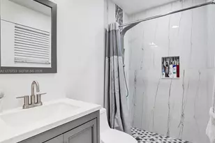 217 SE 5th St, Dania Beach, FL 33004 - Photo 13