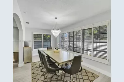 217 SE 5th St, Dania Beach, FL 33004 - Photo 5