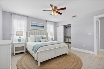 217 SE 5th St, Dania Beach, FL 33004 - Photo 5