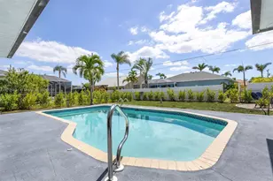 1424 SW 49th St, Cape Coral, FL 33914 - Photo 27
