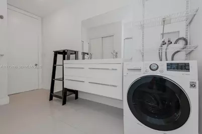 2301 Collins Ave #1624, Miami Beach, FL 33139 - Photo 13