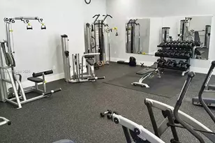 19555 E Country Club Dr, Aventura, FL 33180 - Photo 23