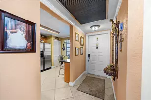 901 Colony Point Cir, Pembroke Pines, FL 33026 - Photo 7