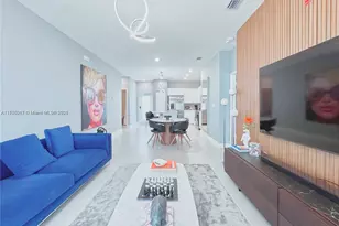 8167 NW 41st St, Doral, FL 33166 - Photo 3