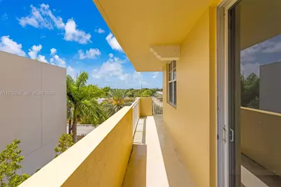 215 SW 42nd Ave #402, Miami, FL 33134 - Photo 15