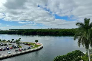 400 Kings Point Dr, Sunny Isles Beach, FL 33160 - Photo 31