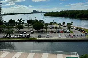 400 Kings Point Dr, Sunny Isles Beach, FL 33160 - Photo 19