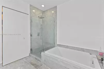 801 S Miami Ave #5209, Miami, FL 33130 - Photo 23