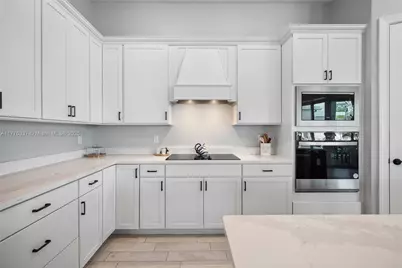 9734 SW Meridian Way, Stuart, FL 34997 - Photo 9