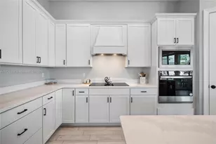 9734 SW Meridian Wy, Stuart, FL 34997 - Photo 9