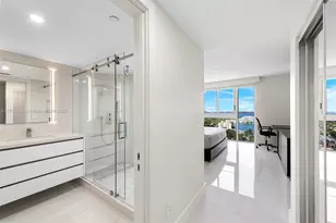 4775 Collins Ave, Miami Beach, FL 33140 - Photo 13
