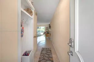 421 S Lakeside Dr, Lake Worth, FL 33460 - Photo 7