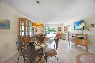 421 S Lakeside Dr, Lake Worth, FL 33460 - Photo 13