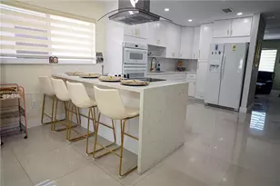 1417 W 40th St, Hialeah, FL 33012 - Photo 11