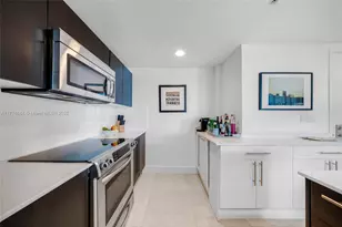 665 NE 25th St, Miami, FL 33137 - Photo 15