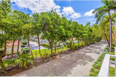 3001 NE 185th St #219, Aventura, FL 33180 - Photo 9