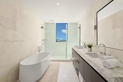 340 W 42nd St #601, Miami Beach, FL 33140 - Photo 9