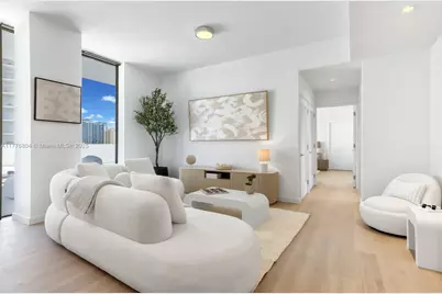 340 W 42nd St #601, Miami Beach, FL 33140 - Photo 5