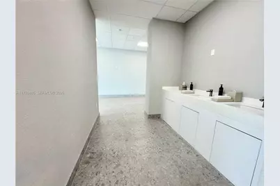 2820 NE 214th St #1001, Aventura, FL 33180 - Photo 7