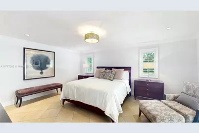 8860 SW 155th Ter, Palmetto Bay, FL 33157 - Photo 11