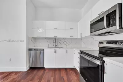 234 NE 3rd St #2202, Miami, FL 33132 - Photo 9