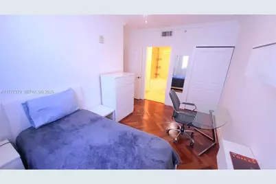 170 SE 14th St #2705, Miami, FL 33131 - Photo 33