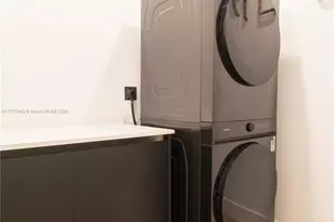 412 NW 47th St, Miami, FL 33127 - Photo 45