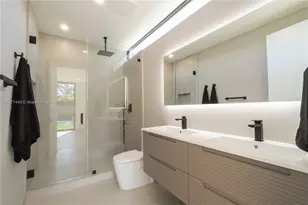 412 NW 47th St, Miami, FL 33127 - Photo 25