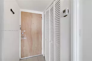 1351 NE Miami Gardens Dr, Miami, FL 33179 - Photo 19