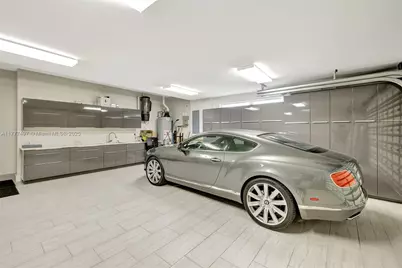 907 Diplomat Pkwy, Hallandale Beach, FL 33009 - Photo 39