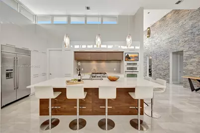 907 Diplomat Pkwy, Hallandale Beach, FL 33009 - Photo 17