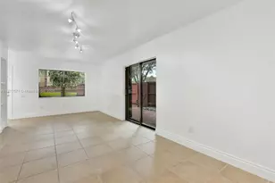 6619 SW 116th Pl, Miami, FL 33173 - Photo 9