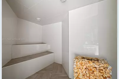 2000 Towerside Ter #805, Miami, FL 33138 - Photo 31