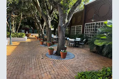 2000 Towerside Ter #805, Miami, FL 33138 - Photo 35