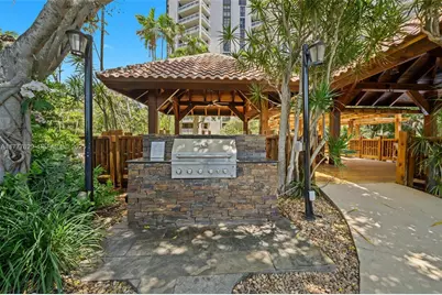 2000 Towerside Ter #805, Miami, FL 33138 - Photo 25