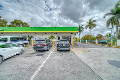 Burger Joint For Sale in Hialeah Gardens, Hialeah, FL 33018 - Photo 15