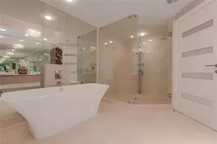 17301 Biscayne Blvd, North Miami Beach, FL 33160 - Photo 47