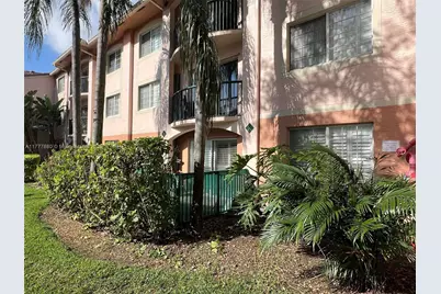 2005 SE 10th Ave #412, Fort Lauderdale, FL 33316 - Photo 3