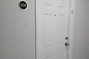 4854 NW 7th St, Miami, FL 33126 - Photo 5