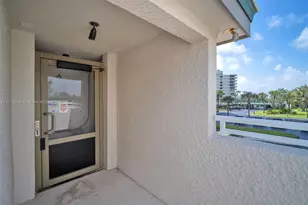 5510 N Ocean Dr, Singer Island, FL 33404 - Photo 49