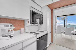 5510 N Ocean Dr, Singer Island, FL 33404 - Photo 19