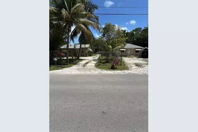 15003 NE 8th Ave, Miami, FL 33161 - Photo 1
